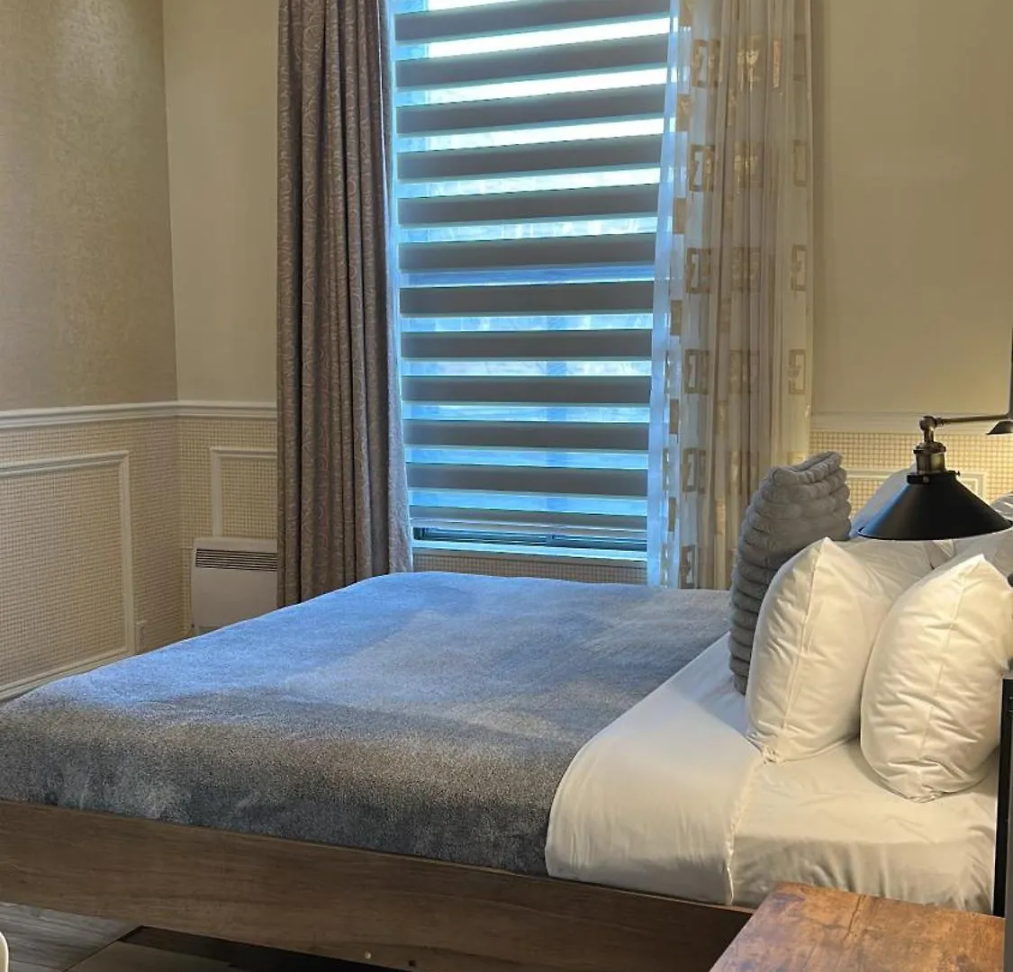 Parc Suites Hotel Montreal 3*,